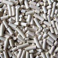 Zinc oxide fine desulfurizer at room temperature